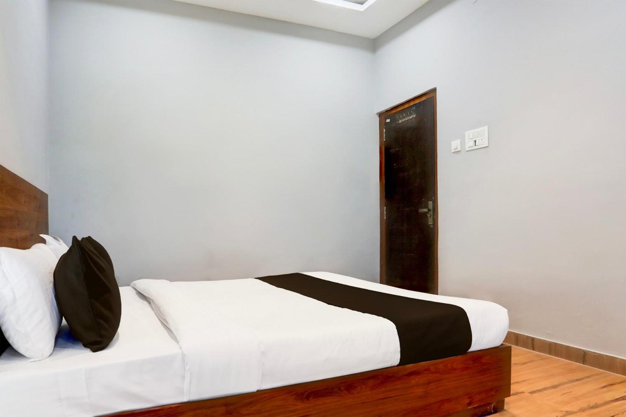 Hotel O Currency Inn Rāipur エクステリア 写真