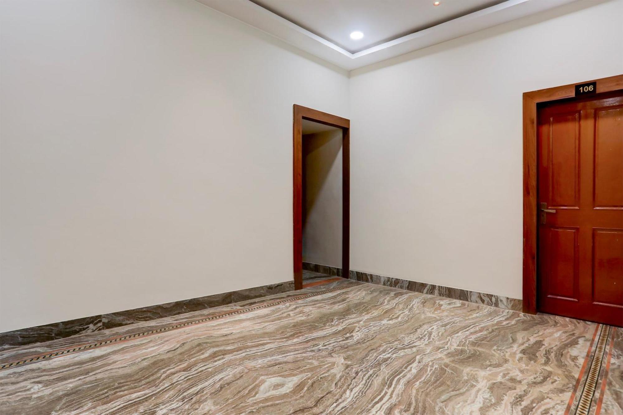 Hotel O Currency Inn Rāipur エクステリア 写真