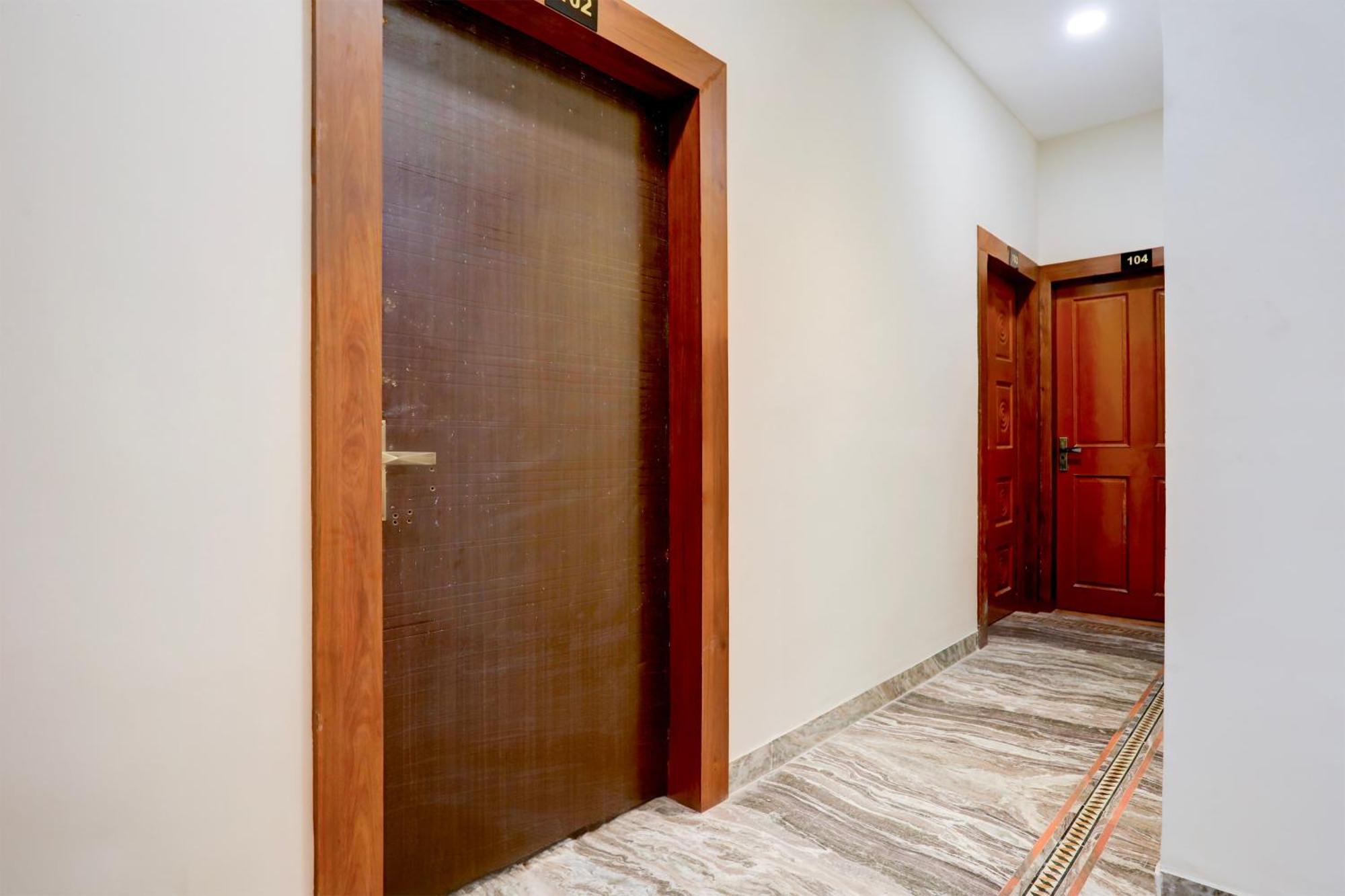 Hotel O Currency Inn Rāipur エクステリア 写真