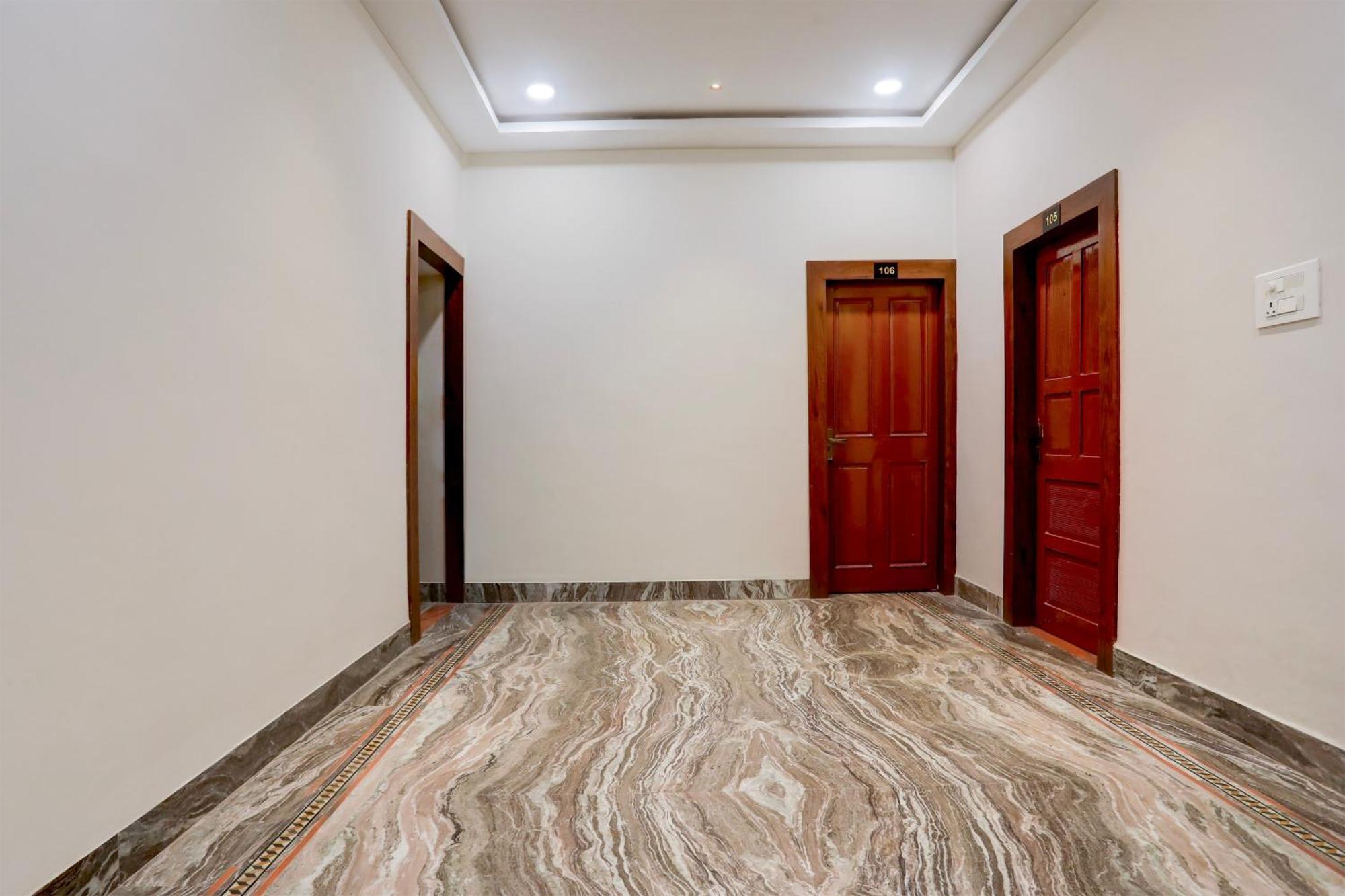 Hotel O Currency Inn Rāipur エクステリア 写真